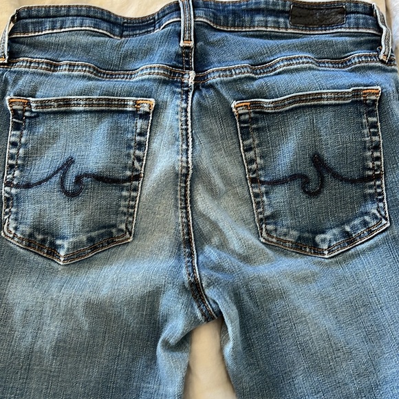 AG jeans - the Harper.  Pre-owned condition. Size 28. - Picture 8 of 9